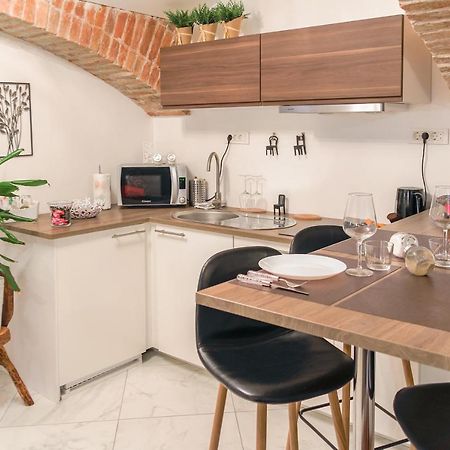 Apartment La Bodega Загреб Экстерьер фото