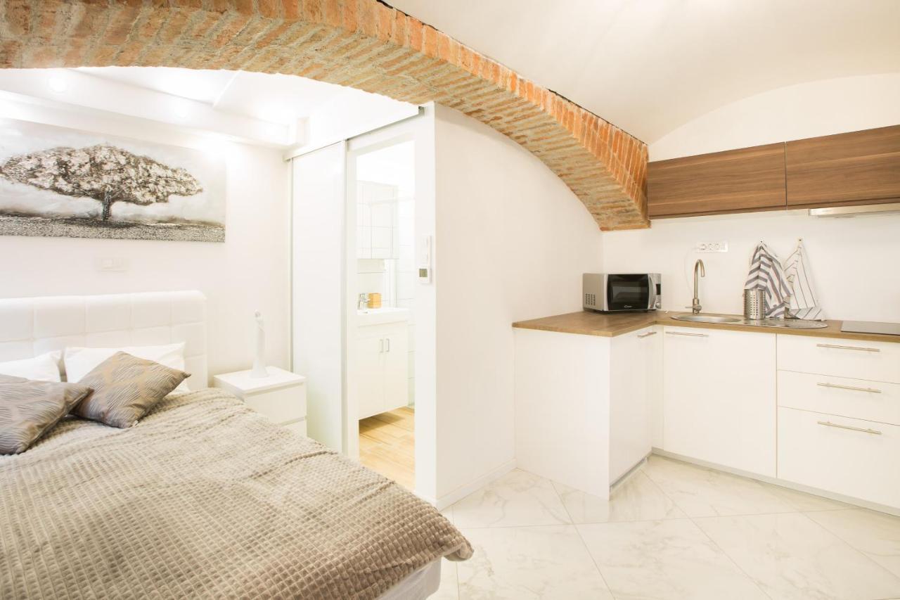 Apartment La Bodega Загреб Экстерьер фото